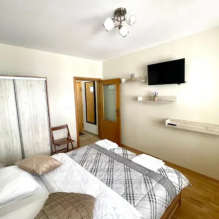 Sunny Apartman *