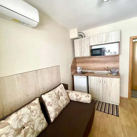 Sunny Apartman *